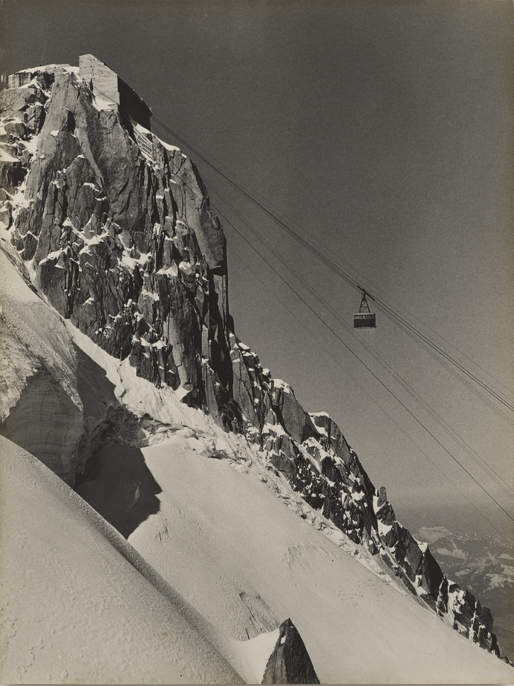 The Aiguille du Midi Cable Car and the Frendo Spur